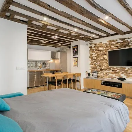 Relais Cocorico - Town House 4 Private Suites, Ac Cinema Gym & Sauna Apartment