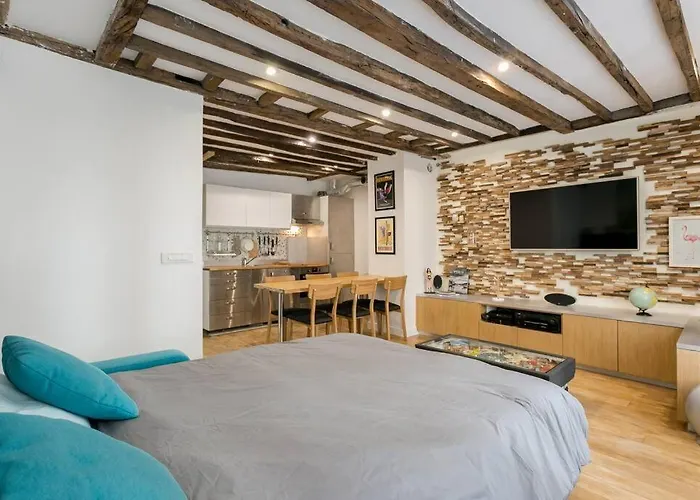 Relais Cocorico - Town House 4 Private Suites, Ac Cinema Gym & Sauna Apartment