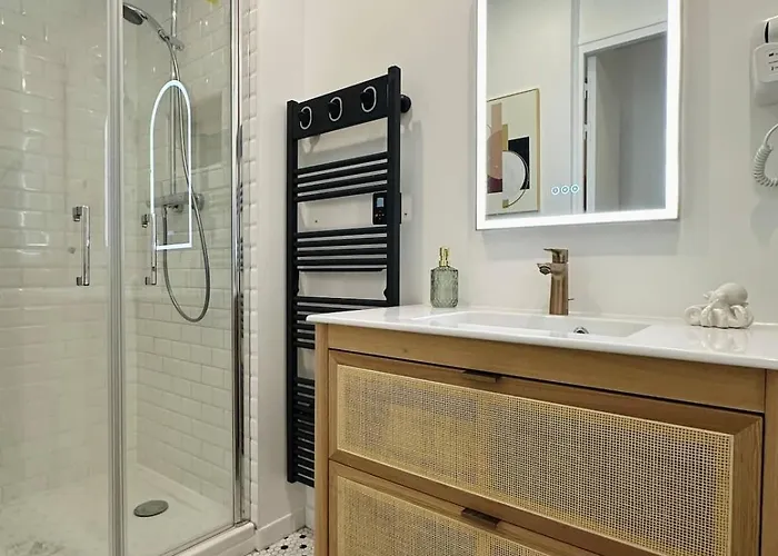 Relais Cocorico - Town House 4 Private Suites, Ac Cinema Gym & Sauna Apartment *